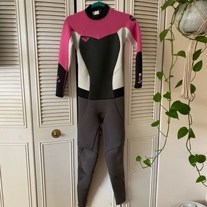 Roxy wetsuit